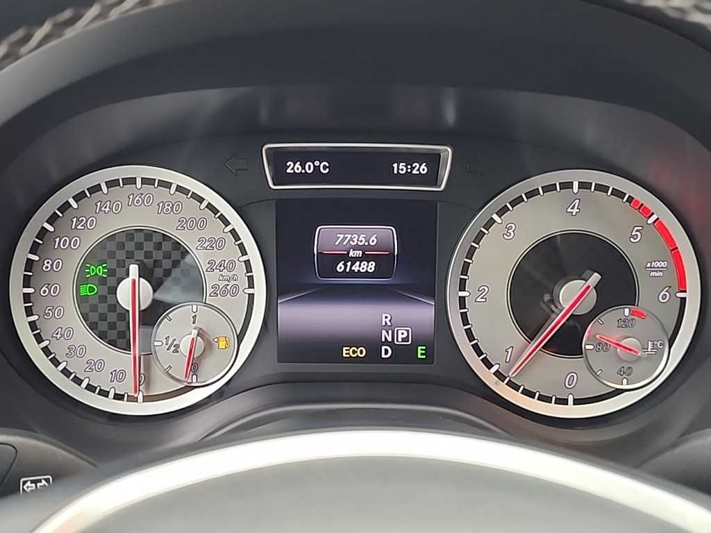 Mercedes Benz A Class - Vista 6