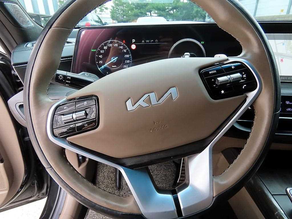 KIA K8 - Vista 8
