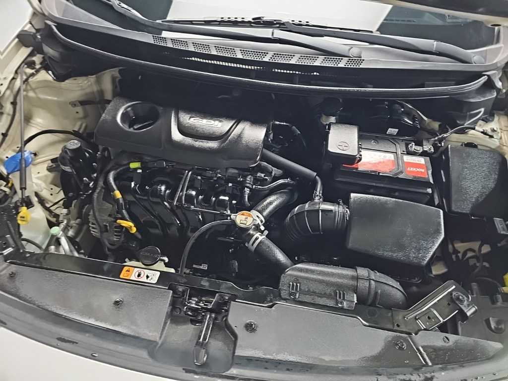 KIA K3 - Vista 5