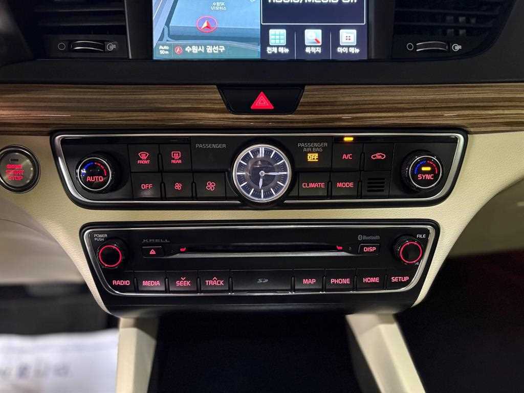 KIA K7 - Vista 10