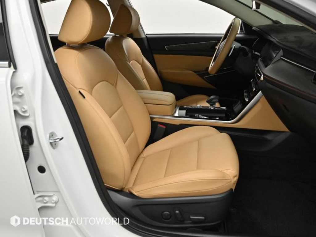 KIA K7 - Vista 10