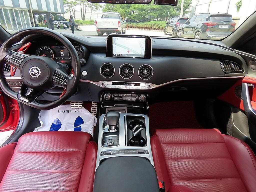 KIA Stinger - Vista 7