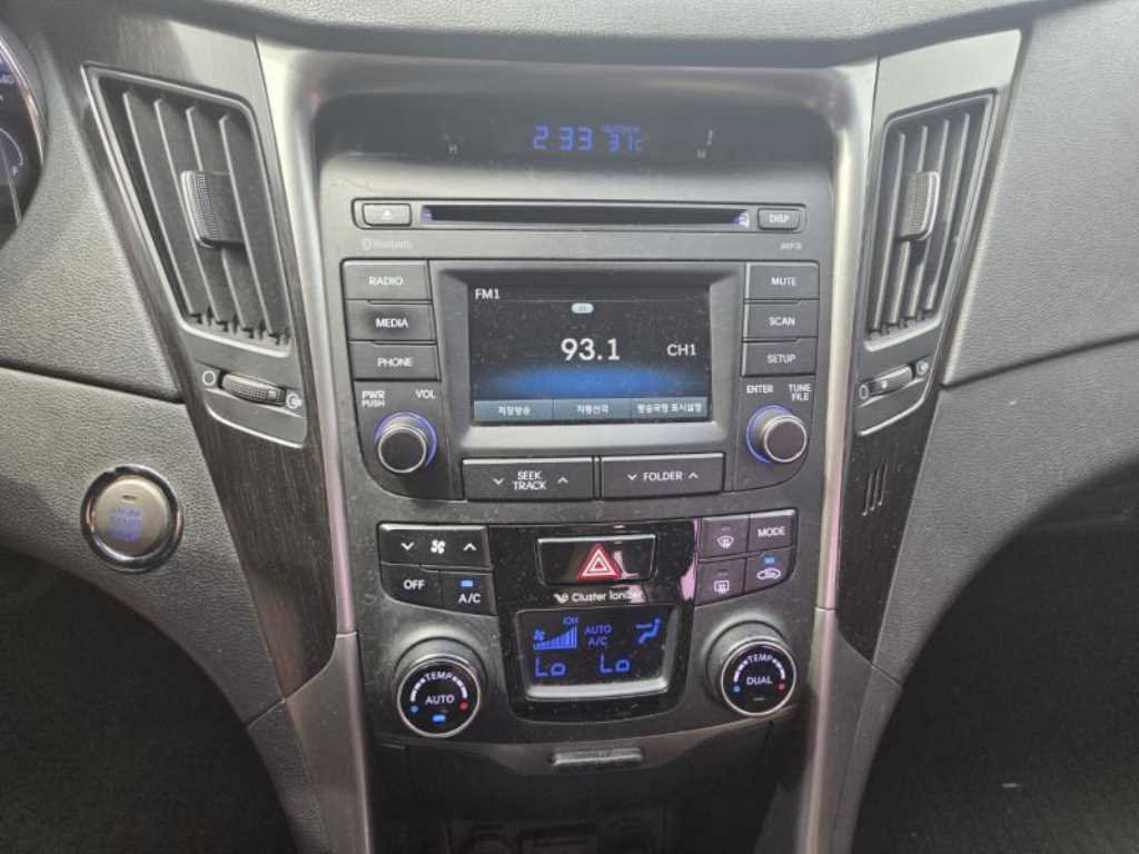 HYUNDAI Sonata - Vista 10
