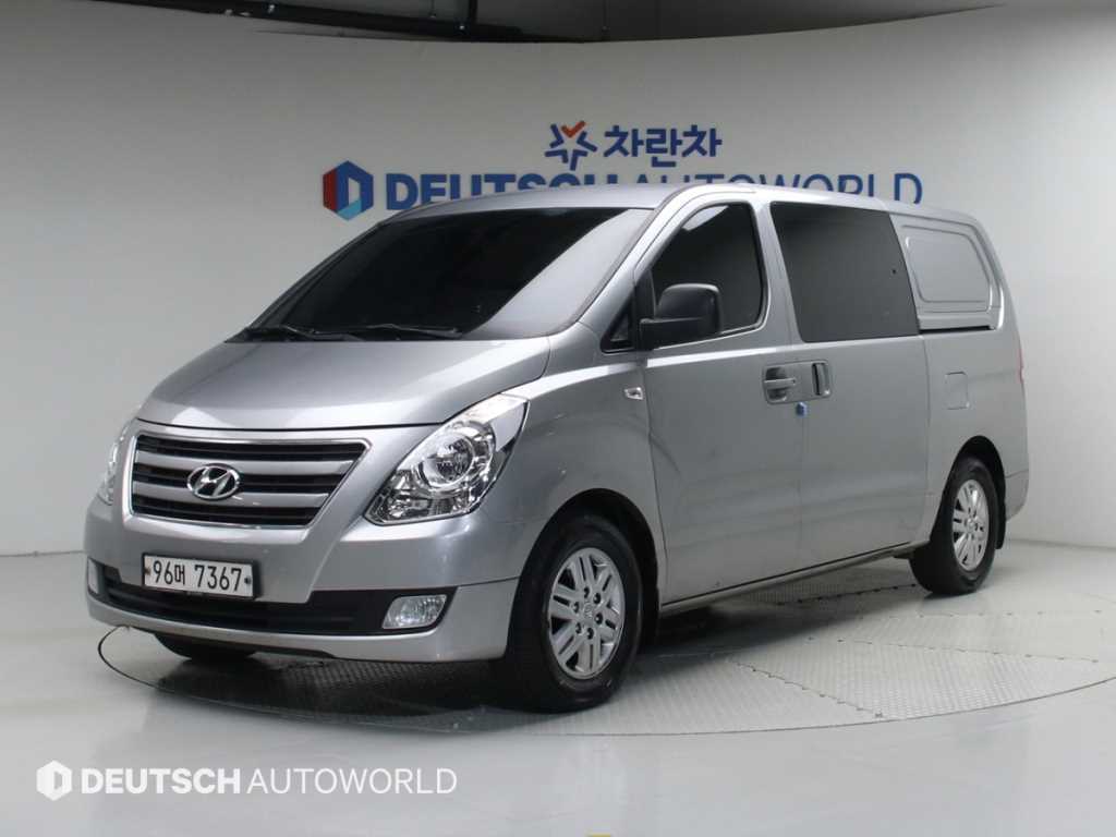 HYUNDAI Starex 2017 Plateado - Importación desde Corea - HF Imports Iquique - Foto 1