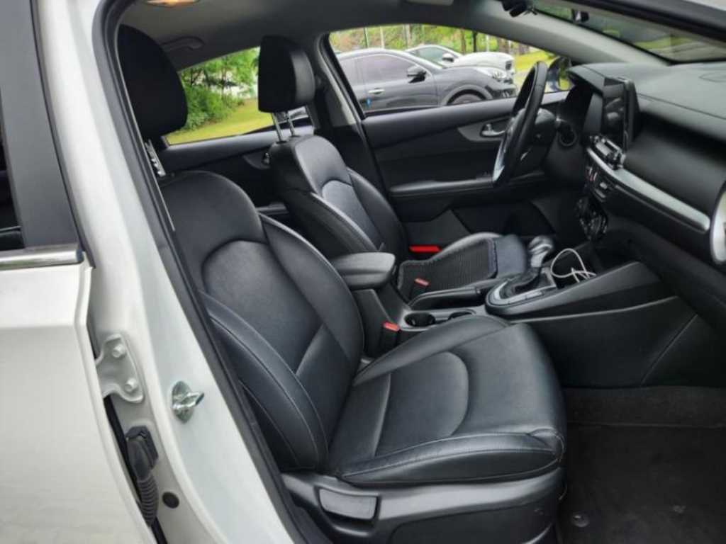 KIA K3 - Vista 9