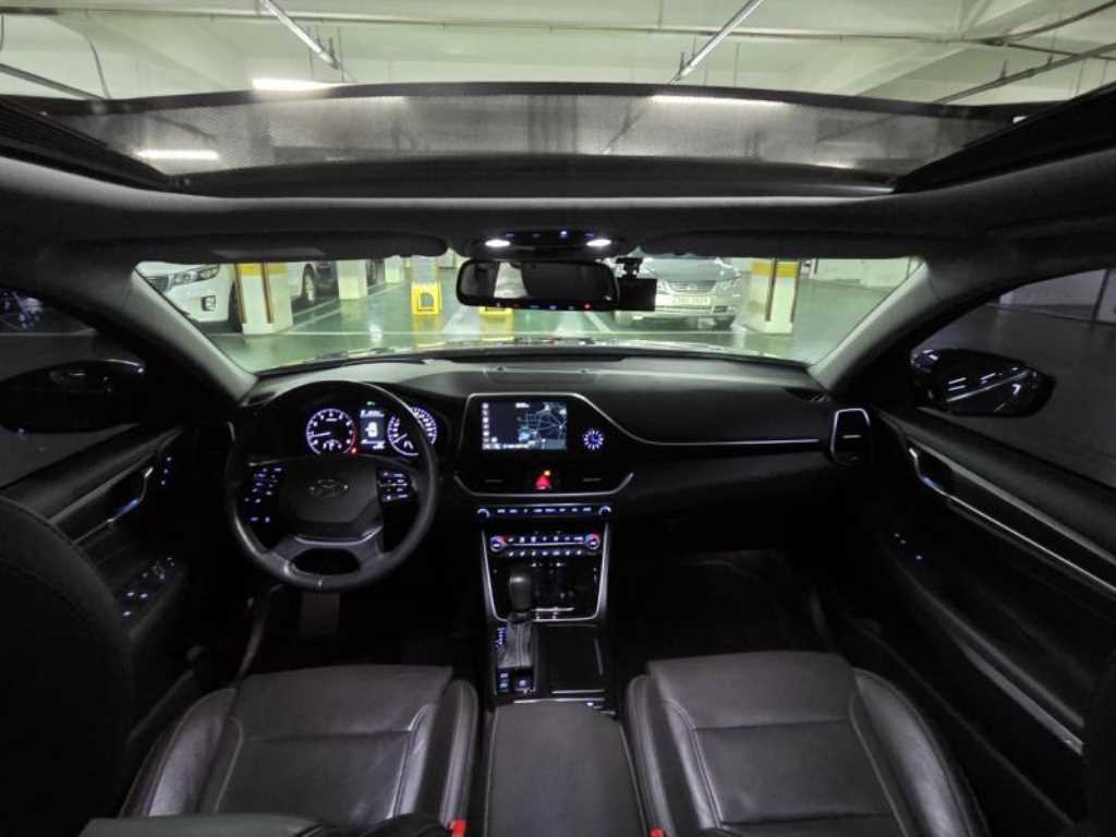 HYUNDAI Grandeur - Vista 6