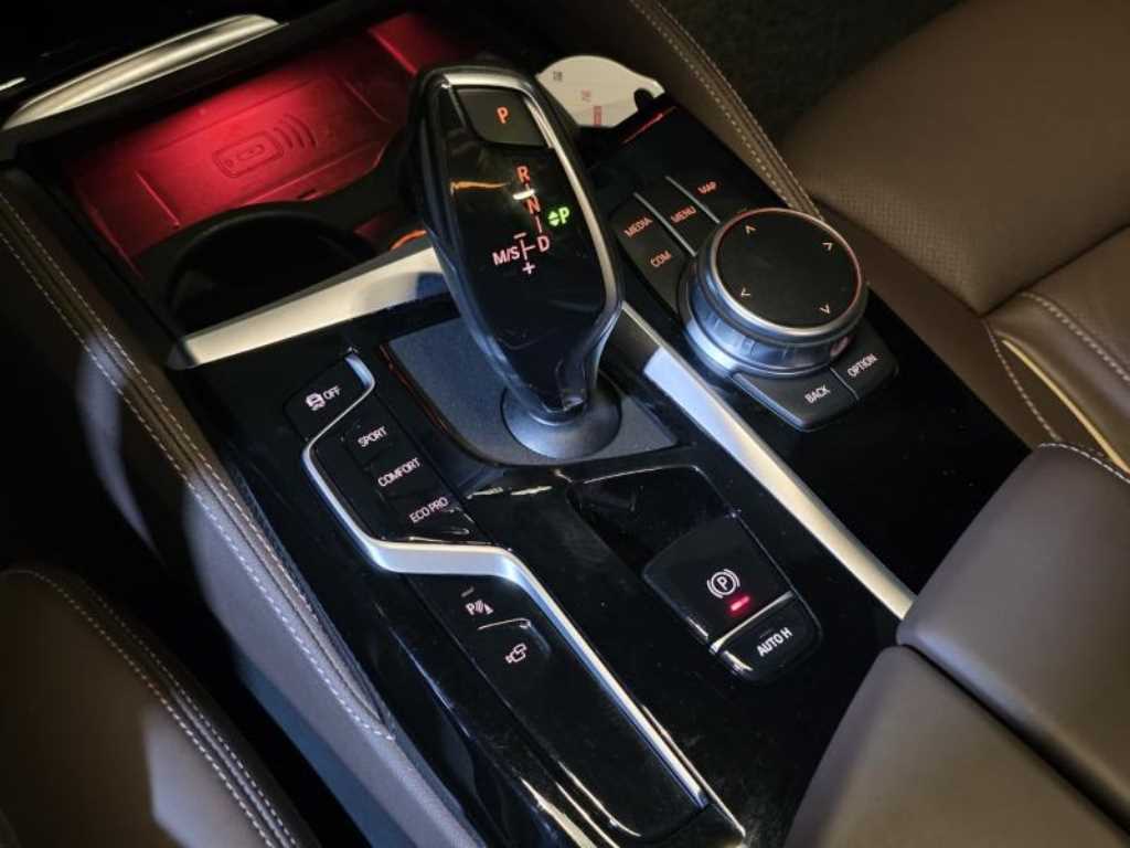 BMW 5 Series 2021 Negro - Importación desde Corea - HF Imports Iquique - Foto 14