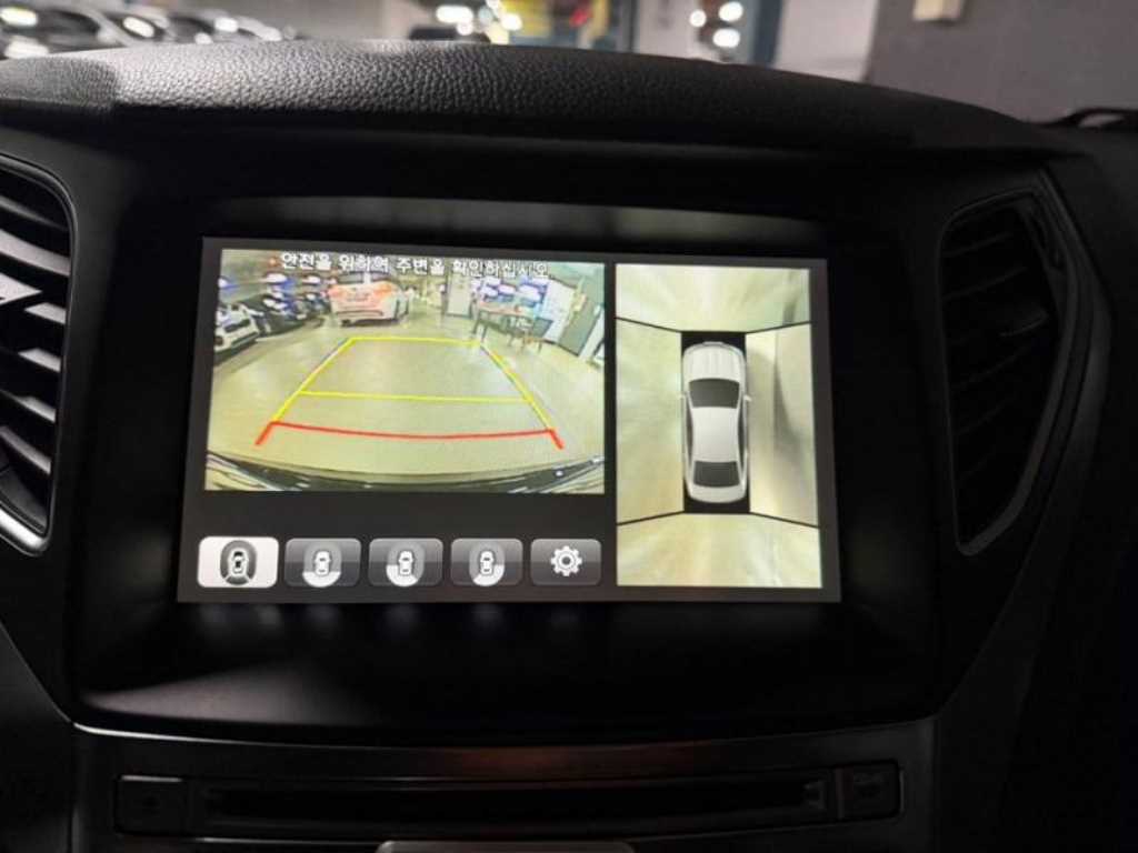 HYUNDAI Grandeur - Vista 10