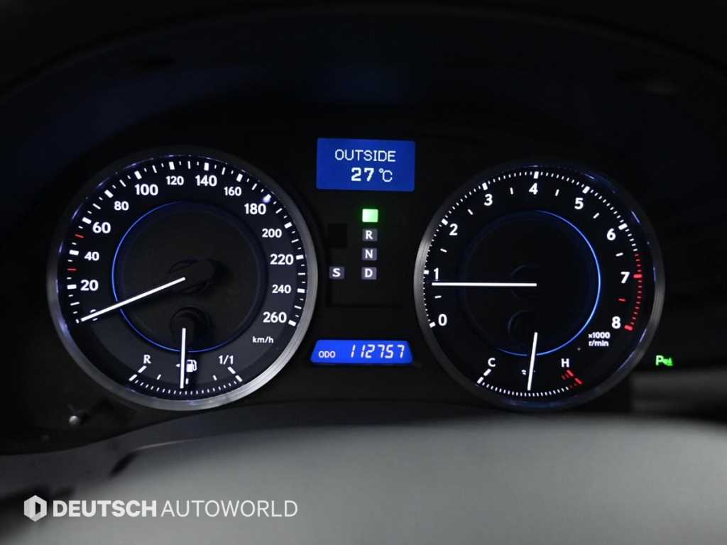 Lexus IS - Vista 8