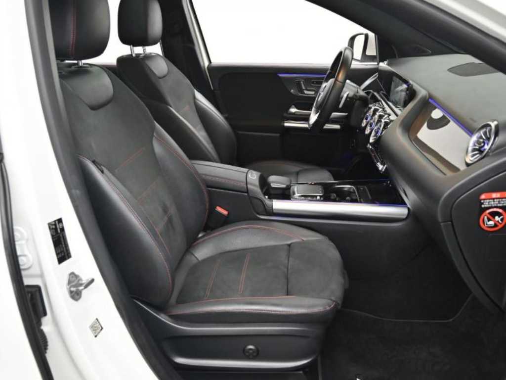 Mercedes Benz GLA Class - Vista 10