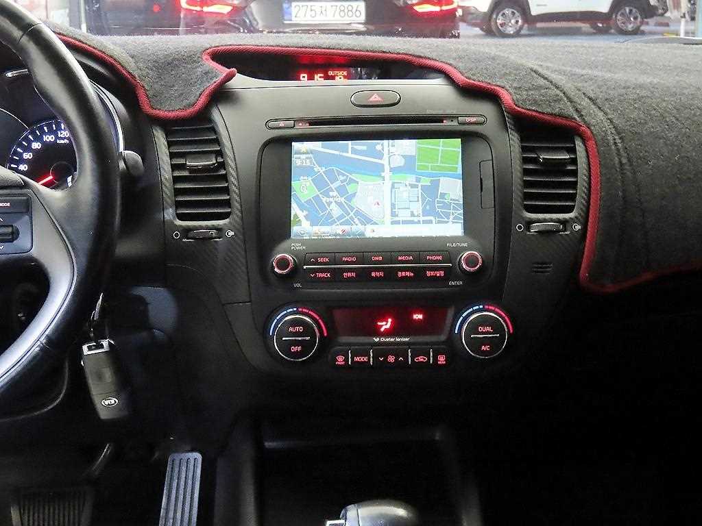 KIA K3 - Vista 11