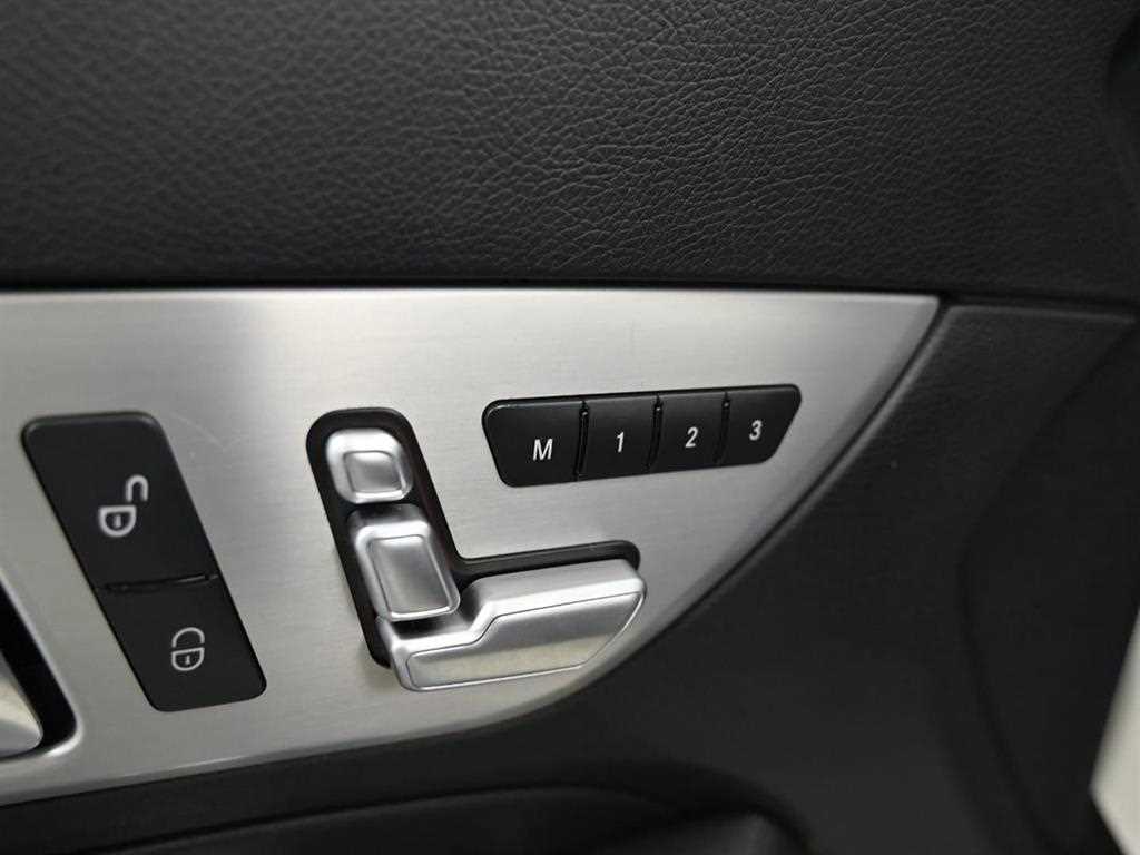 Mercedes Benz SLK Class - Vista 12