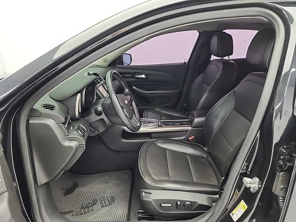 Chevrolet Malibu - Vista 11