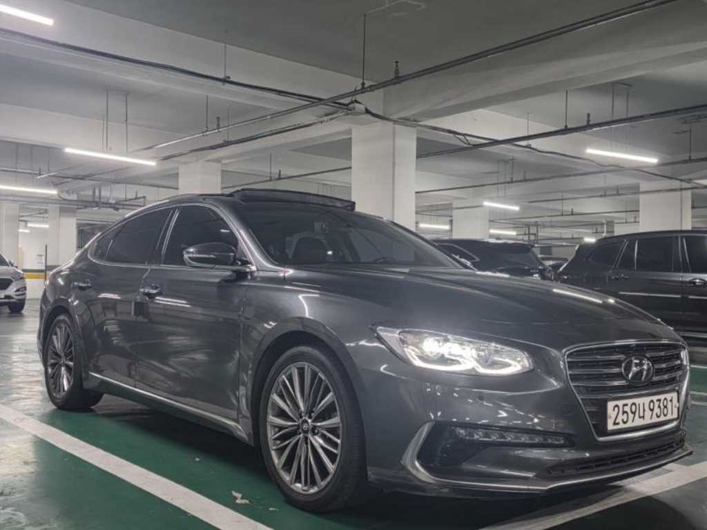 HYUNDAI Grandeur - Vista 3