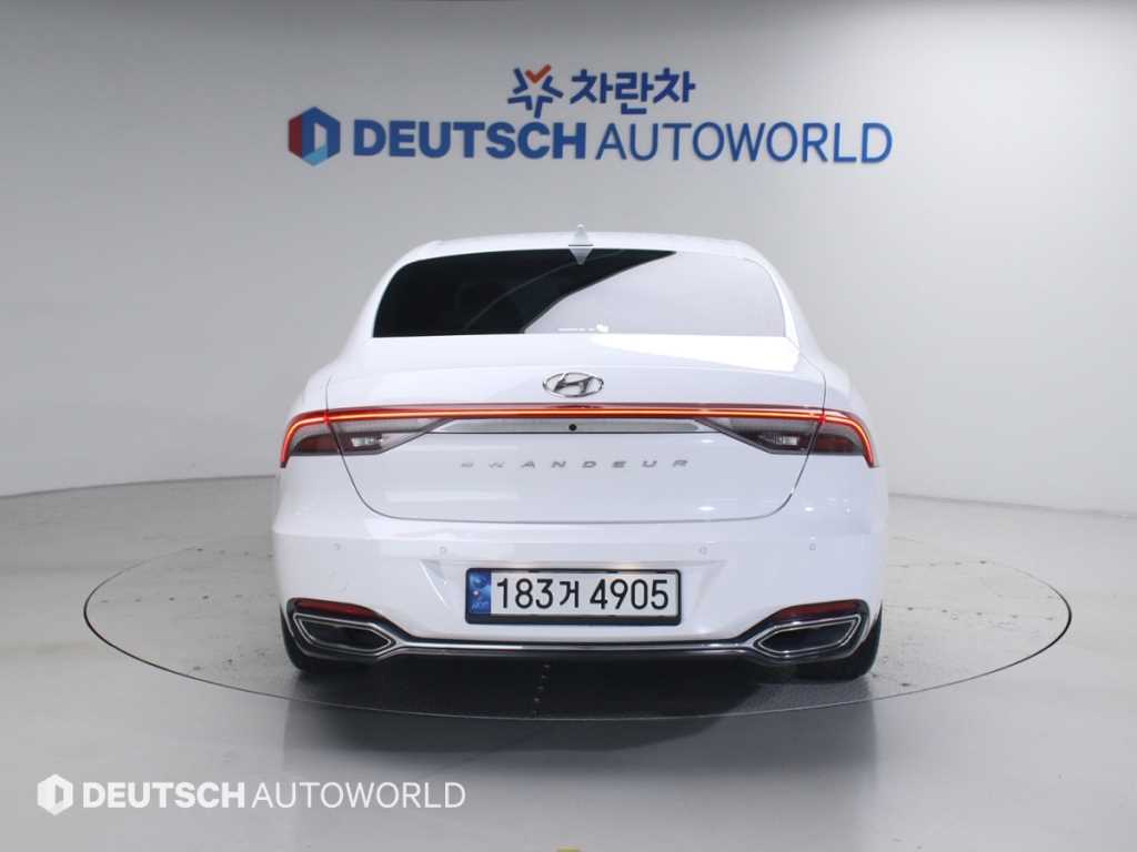 HYUNDAI Grandeur - Vista 4