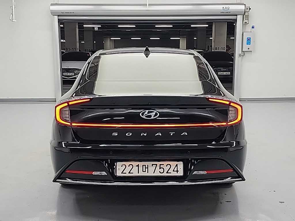 HYUNDAI Sonata - Vista 3
