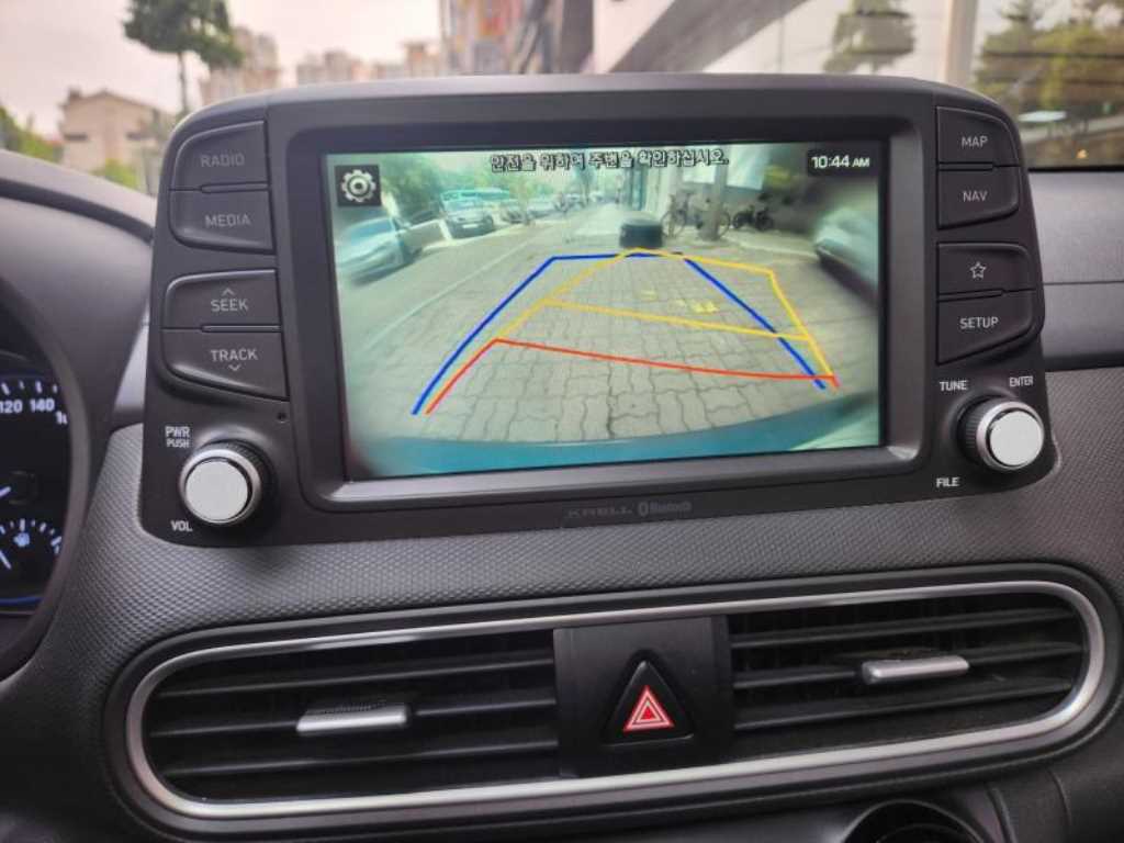HYUNDAI Kona - Vista 8