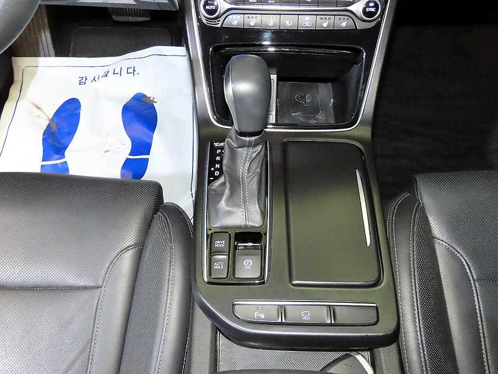 HYUNDAI Grandeur - Vista 12