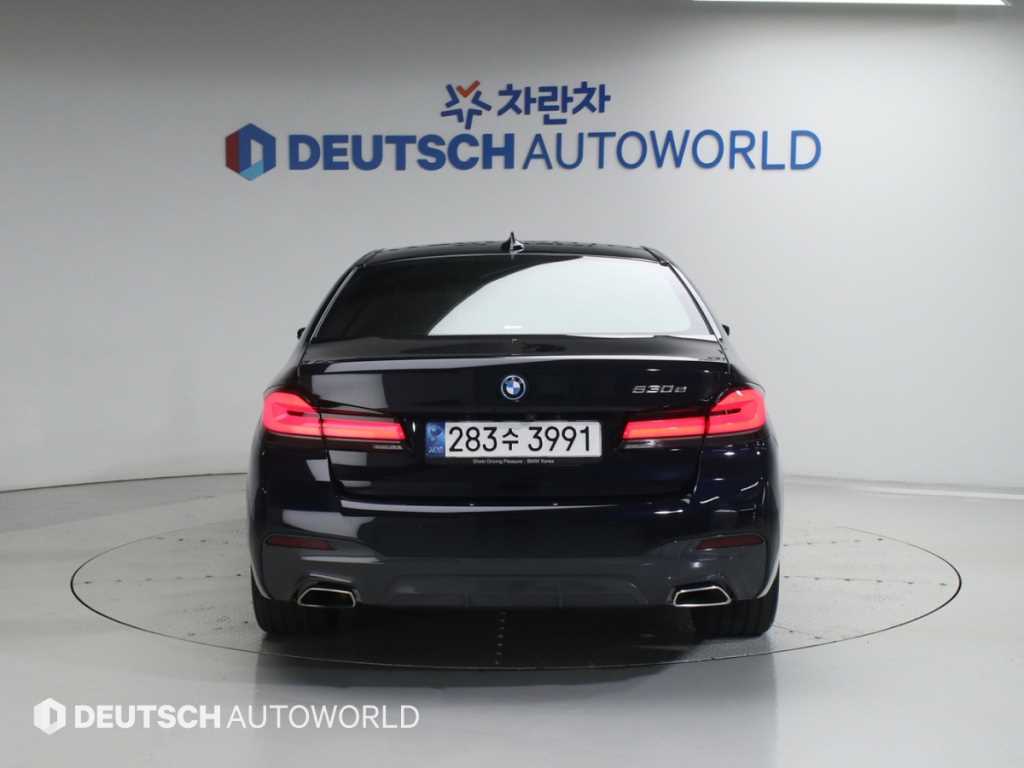 BMW 5 Series - Vista 4