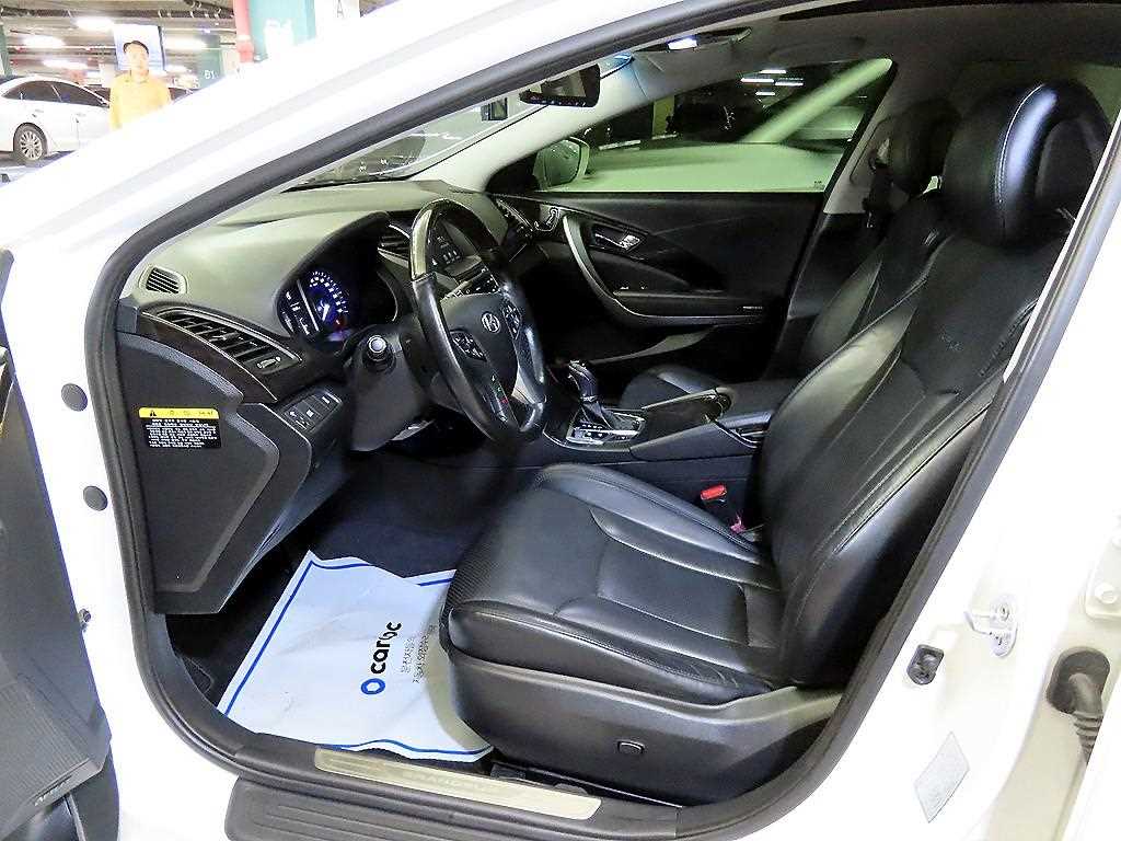 HYUNDAI Grandeur - Vista 6