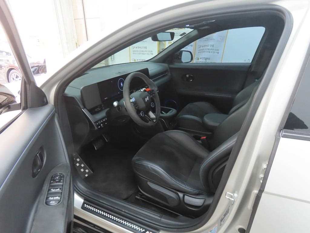 HYUNDAI Ioniq 5 - Vista 5