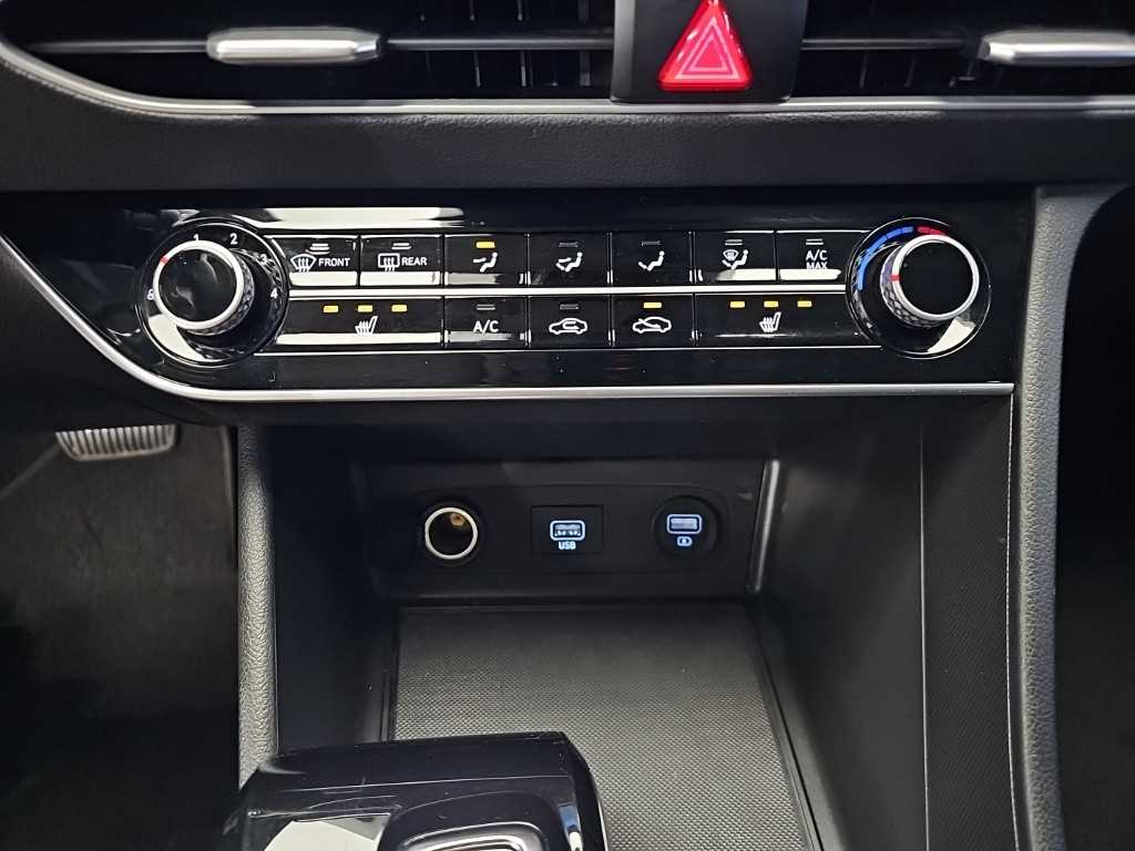 HYUNDAI Sonata - Vista 10