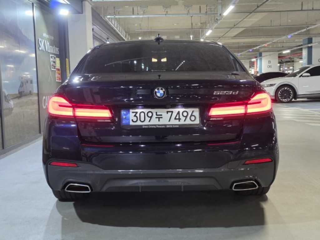 BMW 5 Series - Vista 4