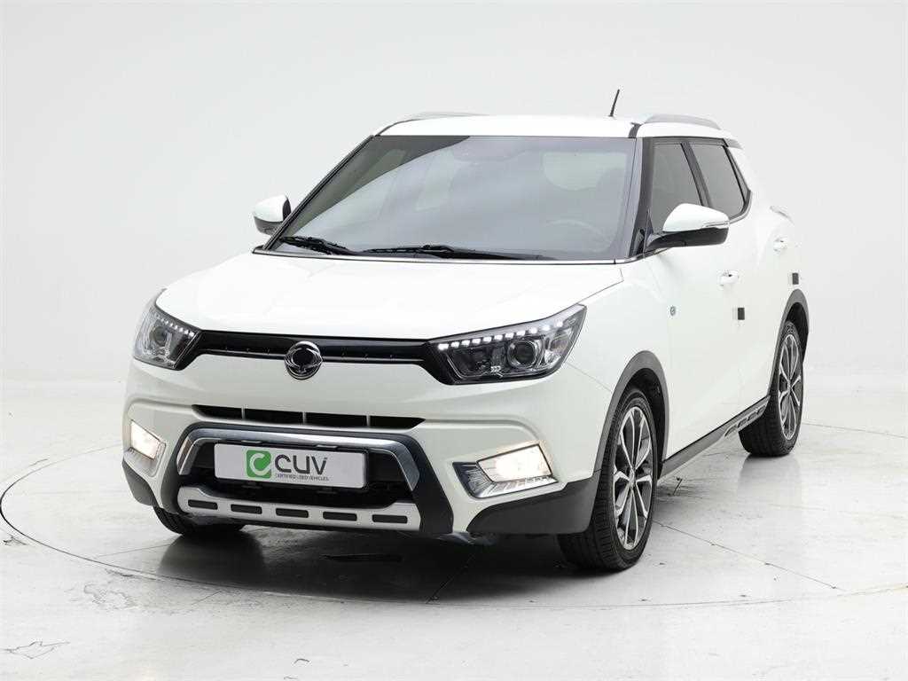 Ssangyong Tivoli 2017 Blanco - Importación desde Corea - HF Imports Iquique - Foto 1