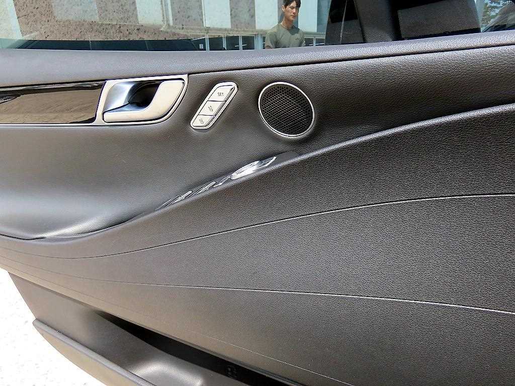 Genesis G80 - Vista 11