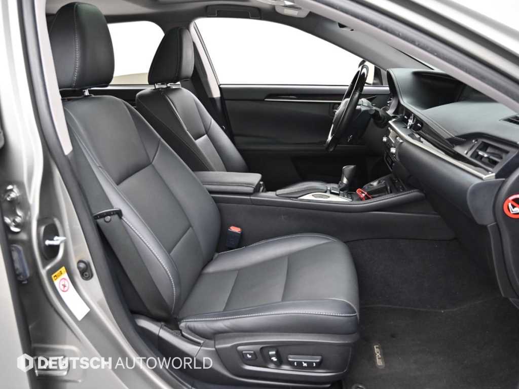 Lexus ES - Vista 10