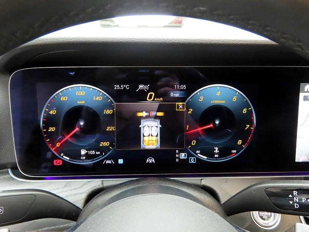 Mercedes Benz E class - Vista 5