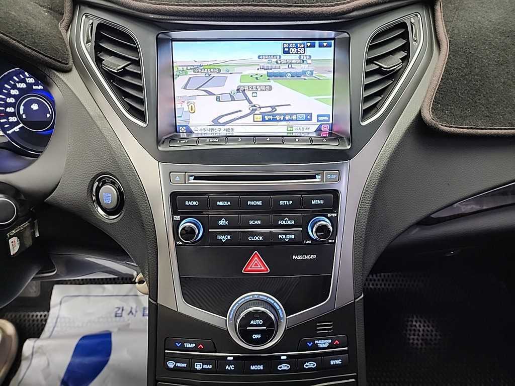 HYUNDAI Grandeur - Vista 9