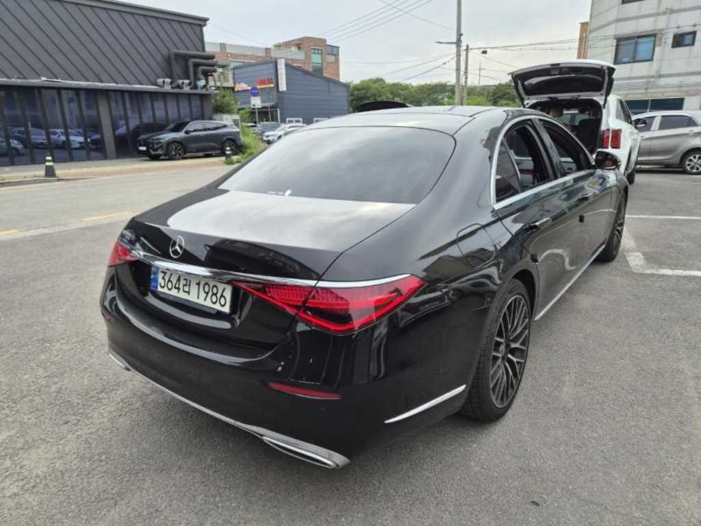 Mercedes Benz S Class - Vista 4