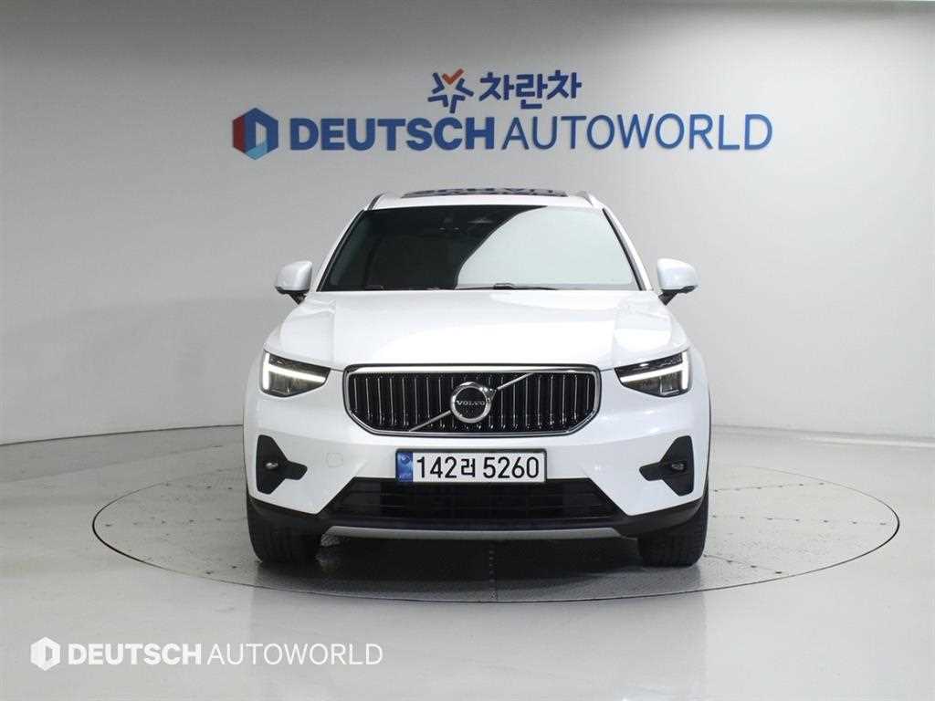 Volvo XC40 - Vista 3