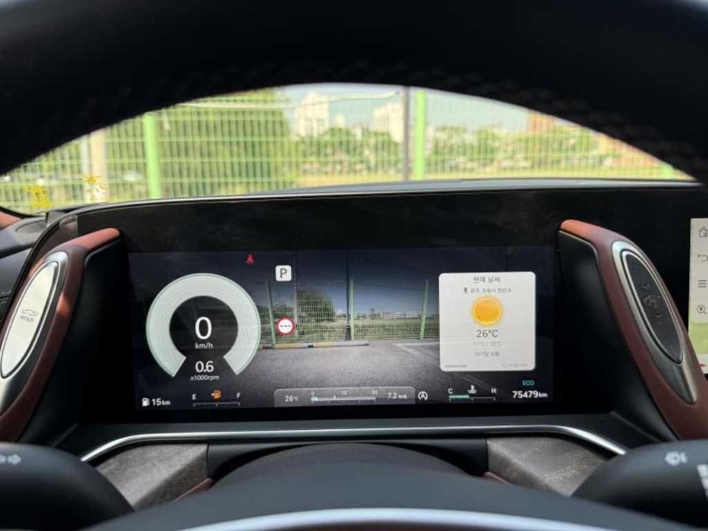 Genesis G90 - Vista 11