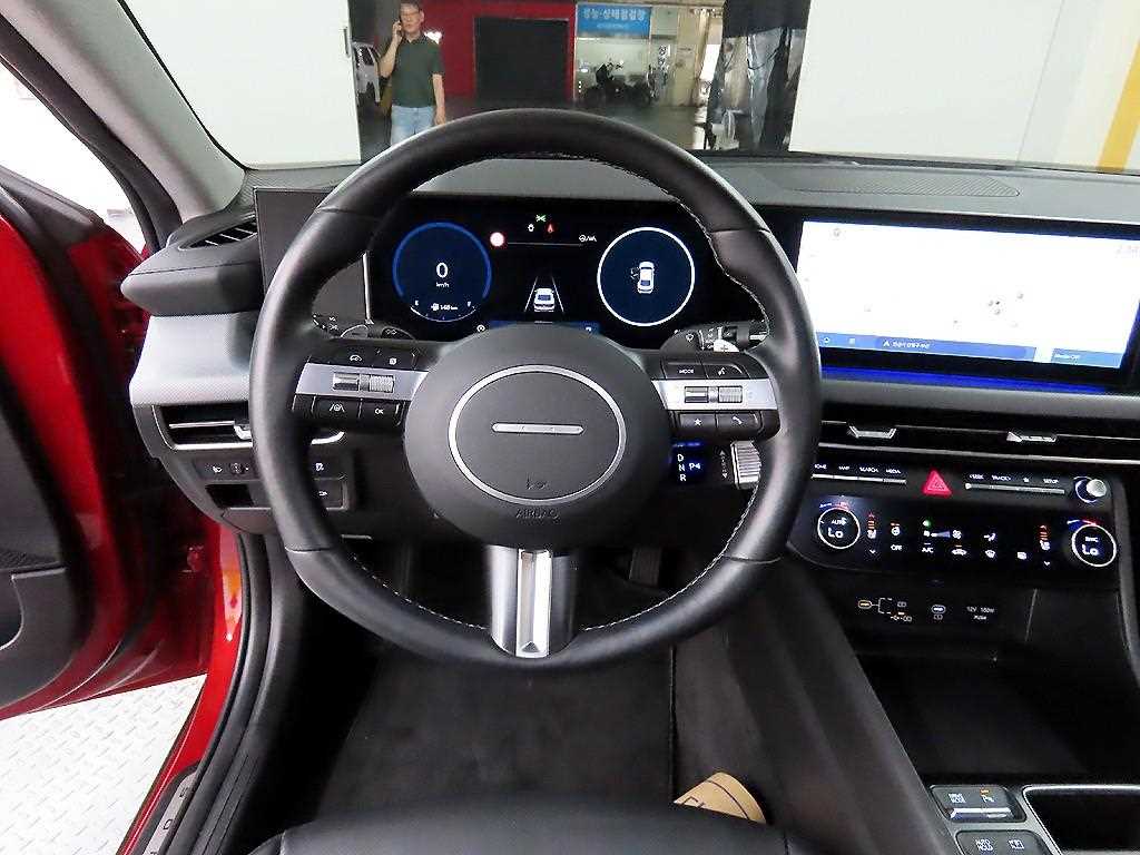 HYUNDAI Sonata - Vista 9