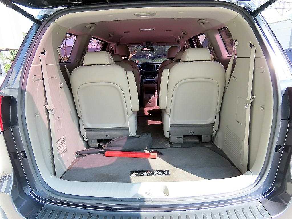KIA Carnival 2016 - Importación desde Corea - HF Imports Iquique - Foto 17
