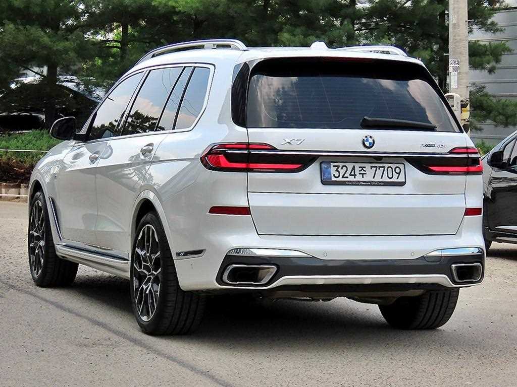 BMW X7 - Vista 3
