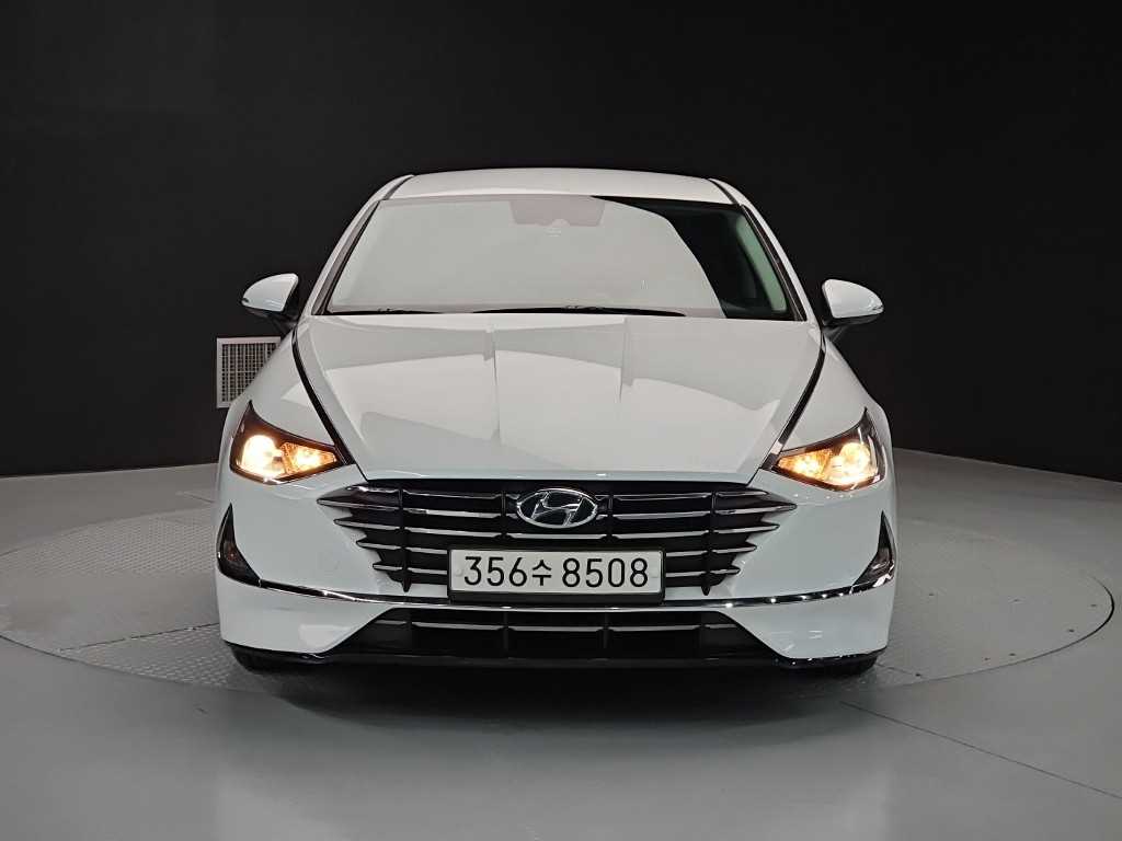 HYUNDAI Sonata - Vista 2