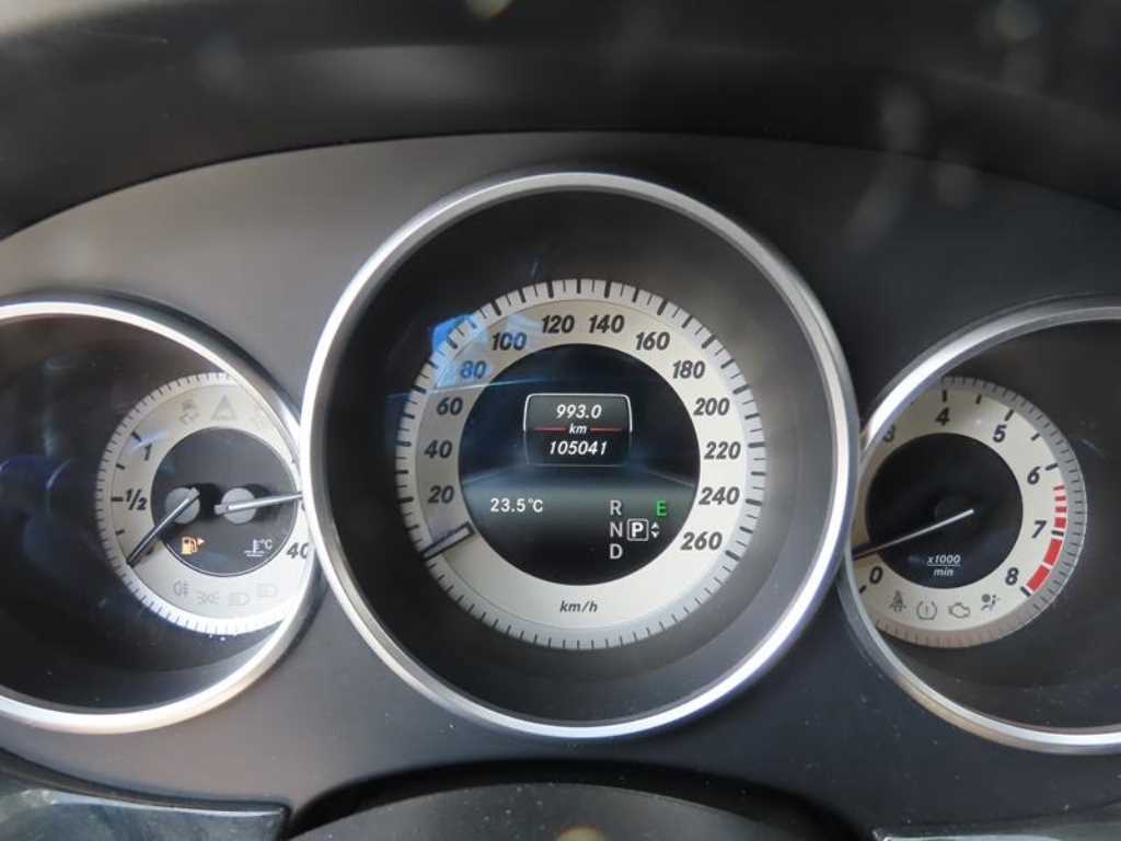 Mercedes Benz CLS Class - Vista 11