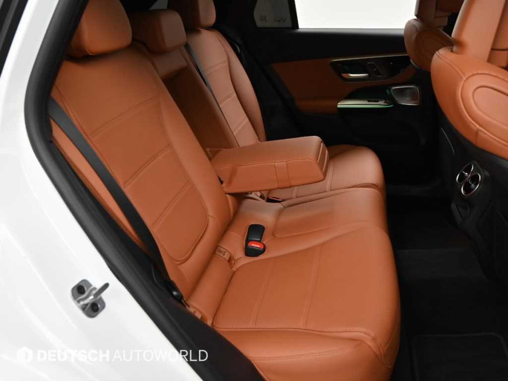 Mercedes Benz GLC Class - Vista 12