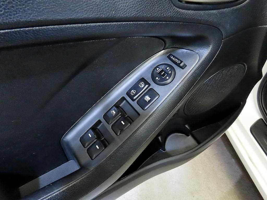 KIA K3 2015 Blanco - Importación desde Corea - HF Imports Iquique - Foto 13