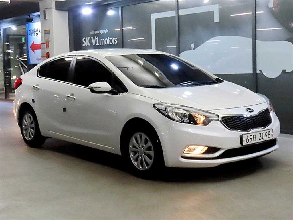 KIA K3 2015 Blanco - Importación desde Corea - HF Imports Iquique - Foto 1