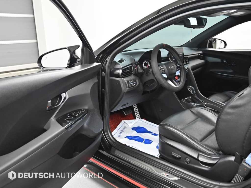 HYUNDAI Veloster - Vista 11