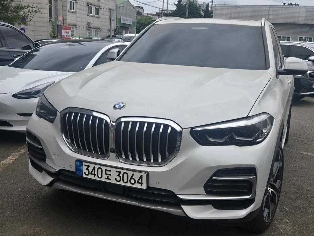BMW X5 2022 Blanco - Importación desde Corea - HF Imports Iquique - Foto 1