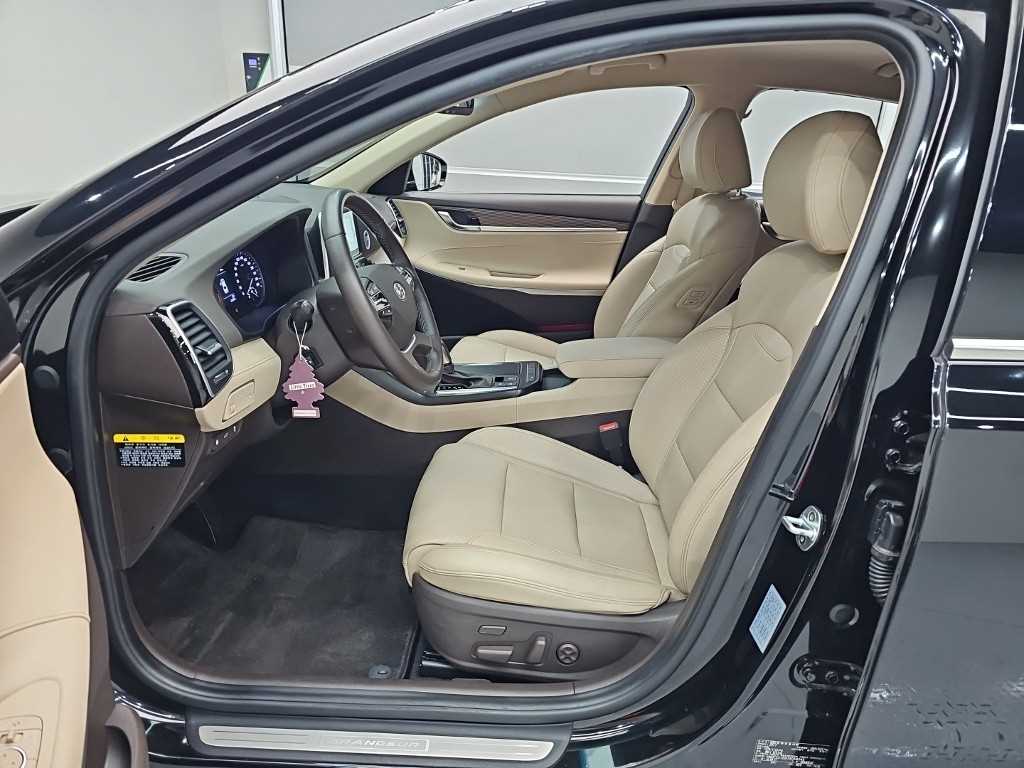 HYUNDAI Grandeur - Vista 11