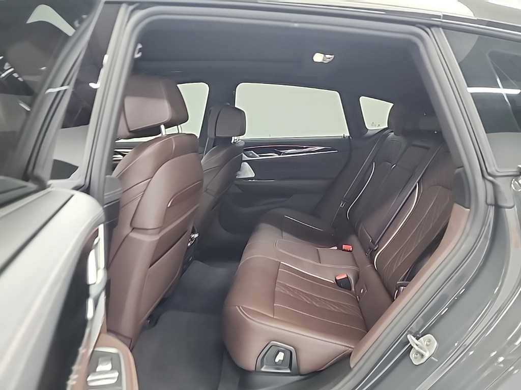 BMW Gran Turismo - Vista 12