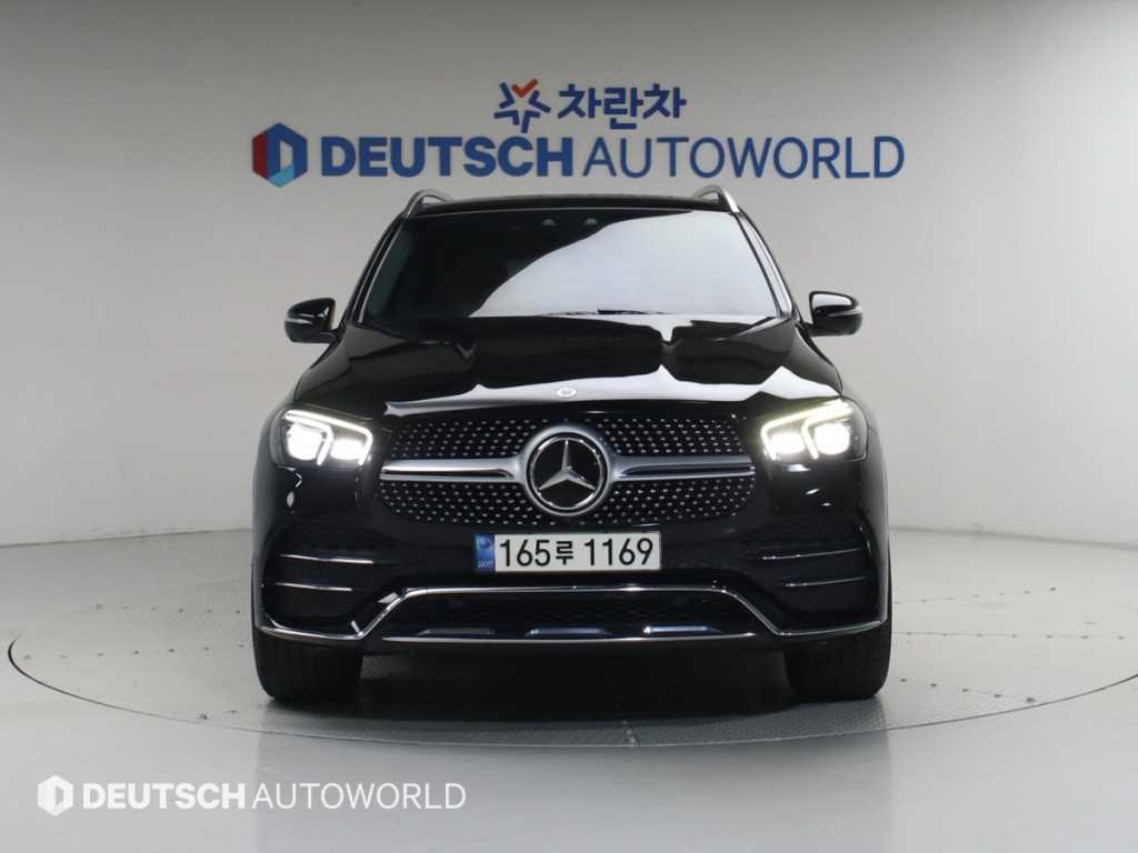 Mercedes Benz GLE Class - Vista 3