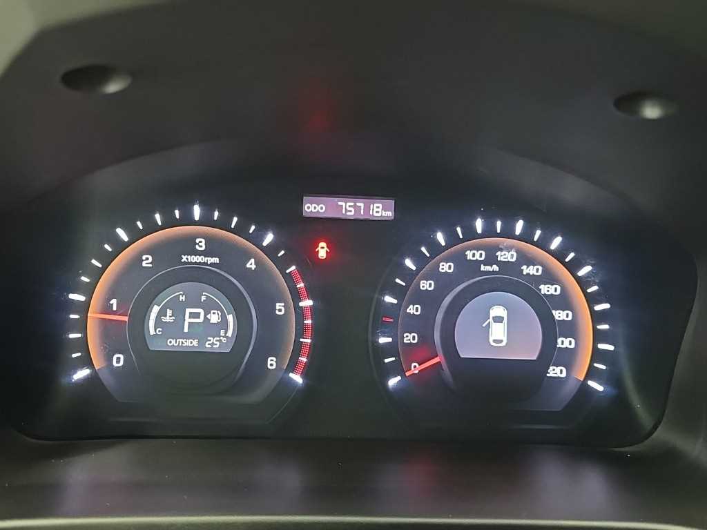 Ssangyong Korando - Vista 6