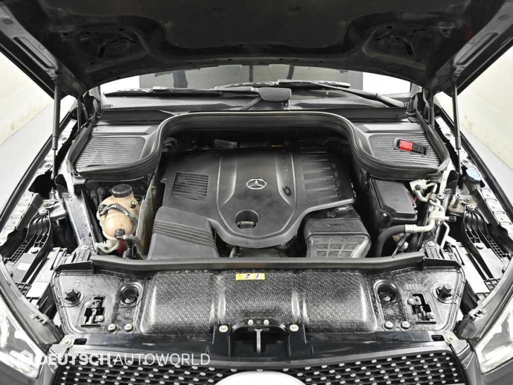Mercedes Benz GLE Class - Vista 6